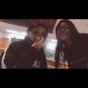 Meet your Posher, Angie